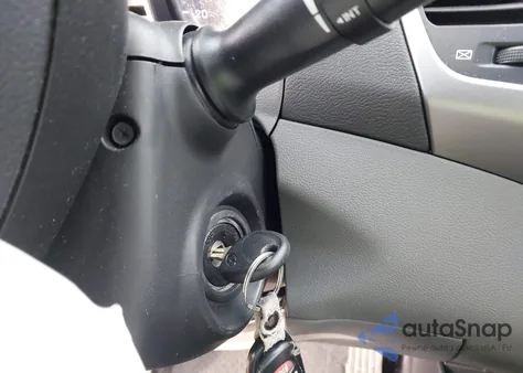 2015 Hyundai Elantra Se z USA, uszkodzony, nr VIN 5NPDH4AE2FH632487